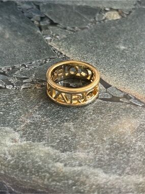 Marc Jacobs Gold Runway Monogram Cut-Out Statement Band Ring - Size 9